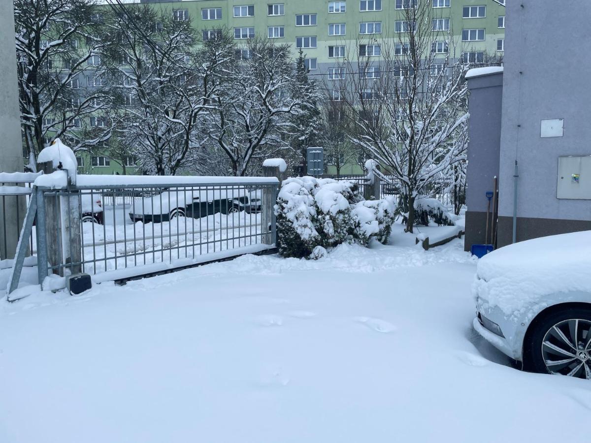 U Lupka - Ostrava Apartamento Exterior foto